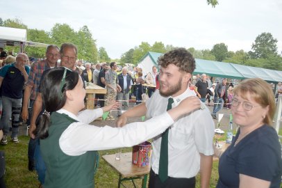 Spannendes Königsschießen in Idafehn - Bild 2