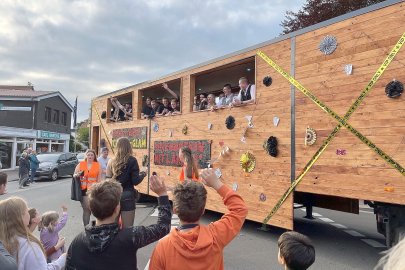Fest der 1000 Laternen - Festumzug Teil 2 - Bild 4