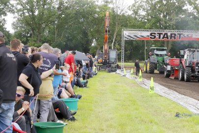 Traktorpulling in Wittensand - Bild 3