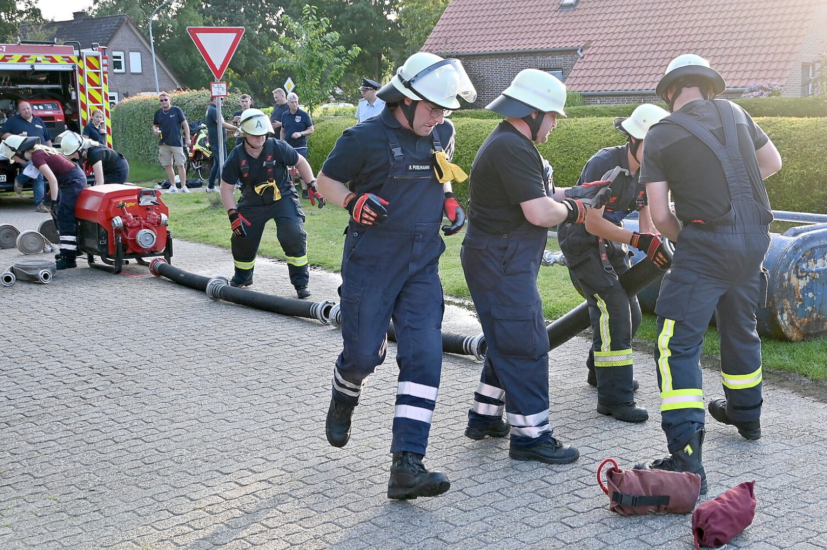 Feuerwehrwettkampf in Großwolde - Bild 1