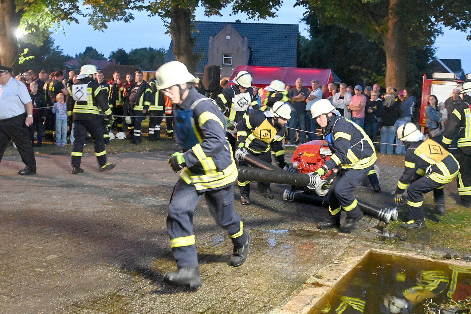 Spannender Schnelligkeitswettbewerb in Folmhusen - Bild 1