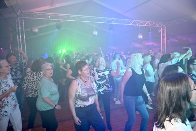 Die schönsten Bilder von der Party Osterfehn tanzt - Bild 2