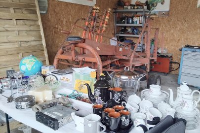  Flohmarkt in Rhauderfehn lockt viele Besucher an - Bild 2