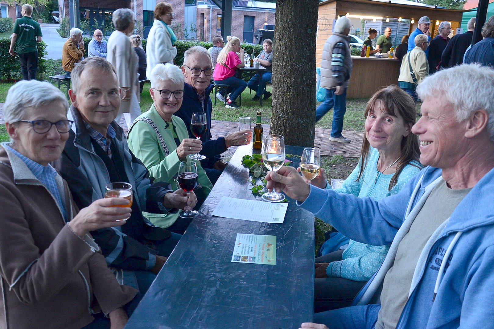 Bildergalerie zum Weinabend in Hesel - Bild 1