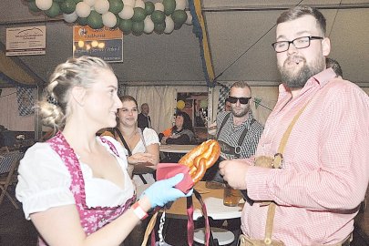 O'zapft is bei den Schützen in Warsingsfehn - Bild 4