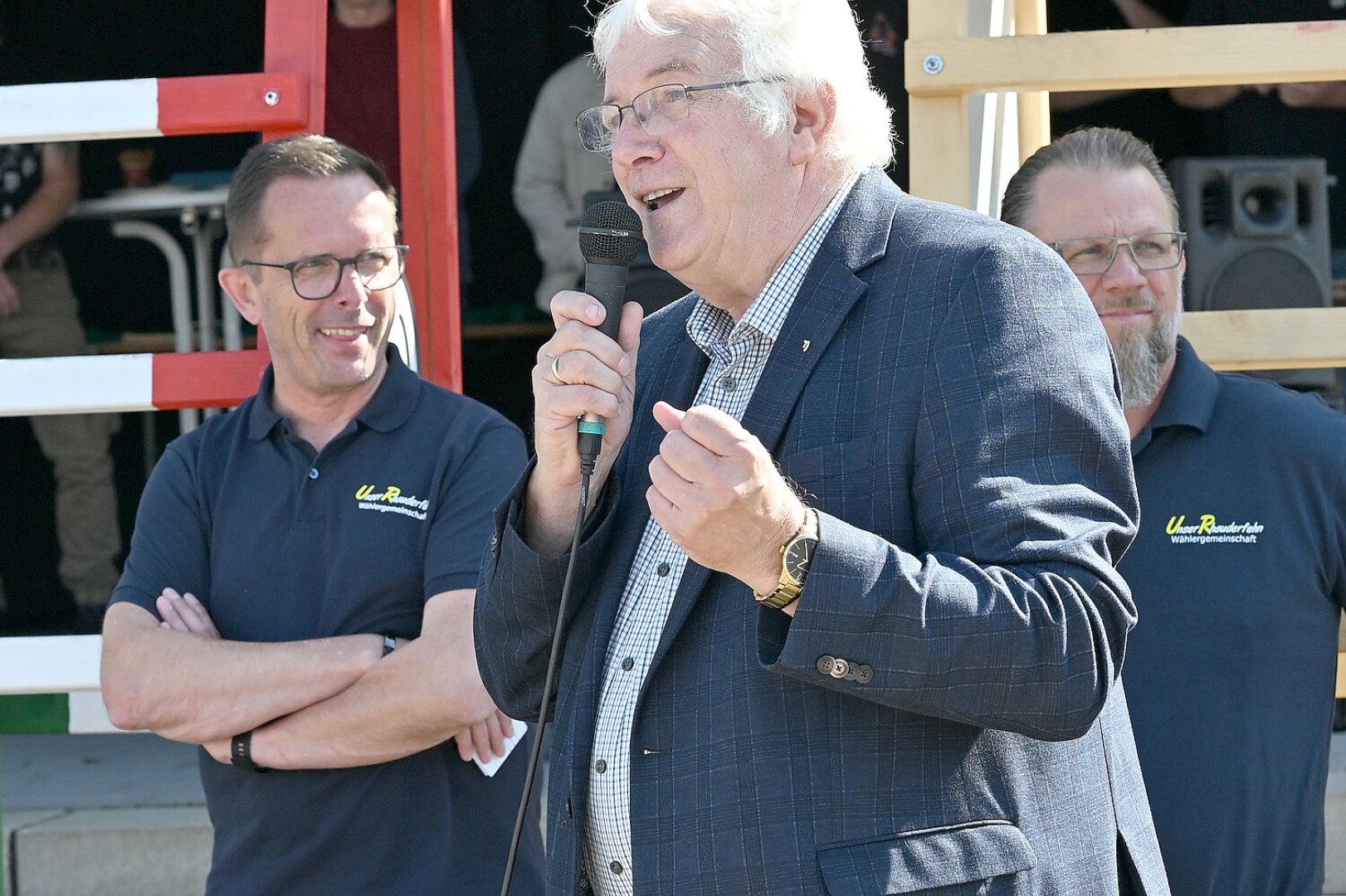 Die ersten Bilder vom Pfahlsitzen - Bild 1