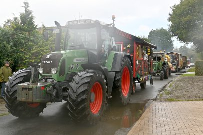 28 Erntewagen nahmen am Umzug teil - Bild 2