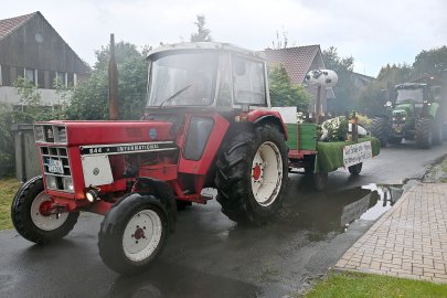 28 Erntewagen nahmen am Umzug teil - Bild 4