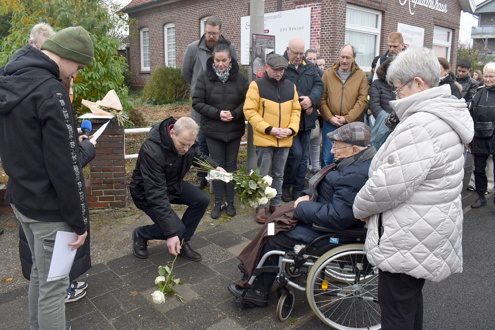 Erinnerung an Reichspogromnacht in Rhauderfehn - Bild 1