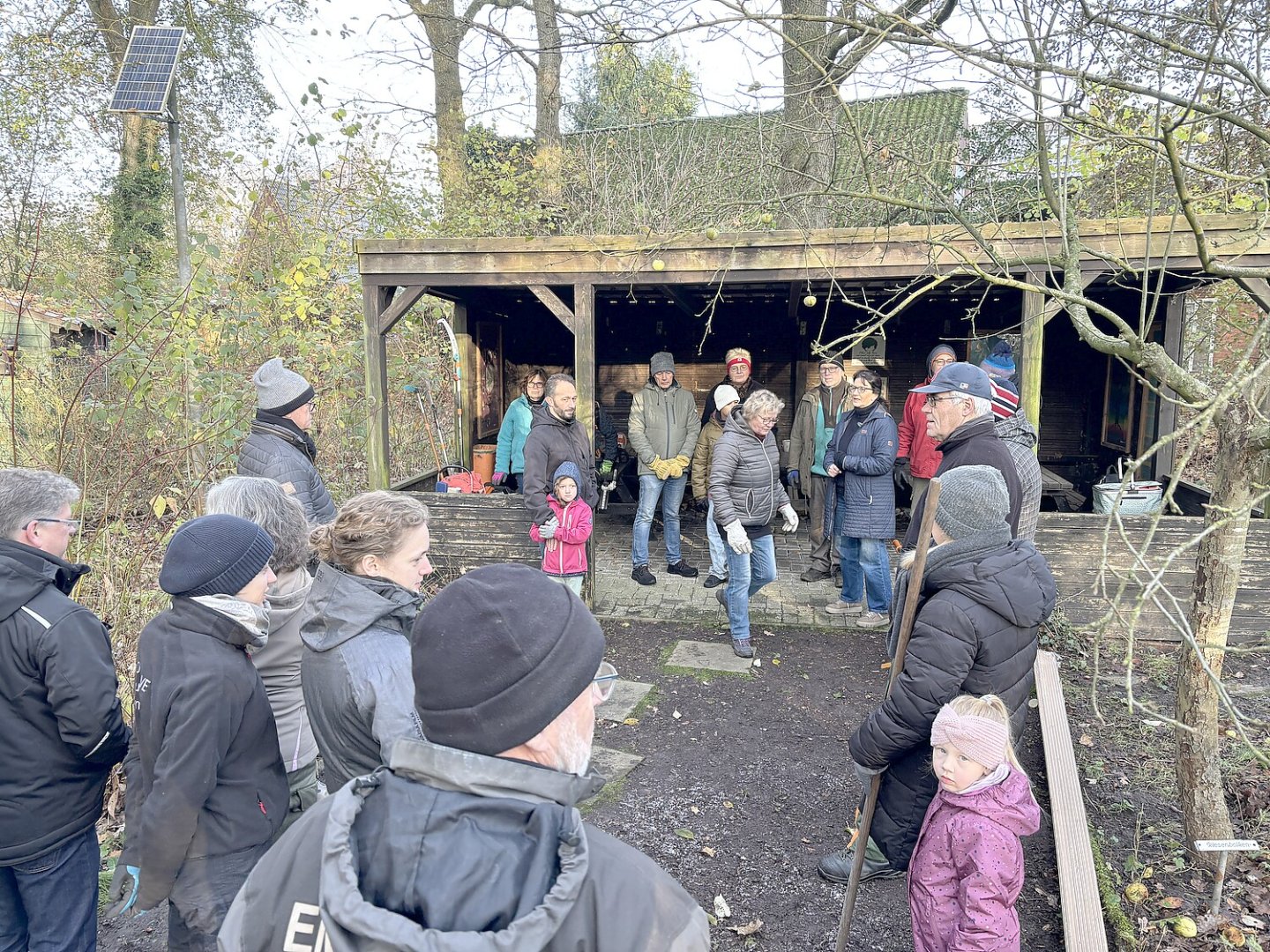 Hinnis Naturlehrpfad in Ihren wird aufgeräumt - Bild 1