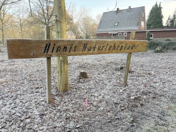 Hinnis Naturlehrpfad in Ihren wird aufgeräumt - Bild 4