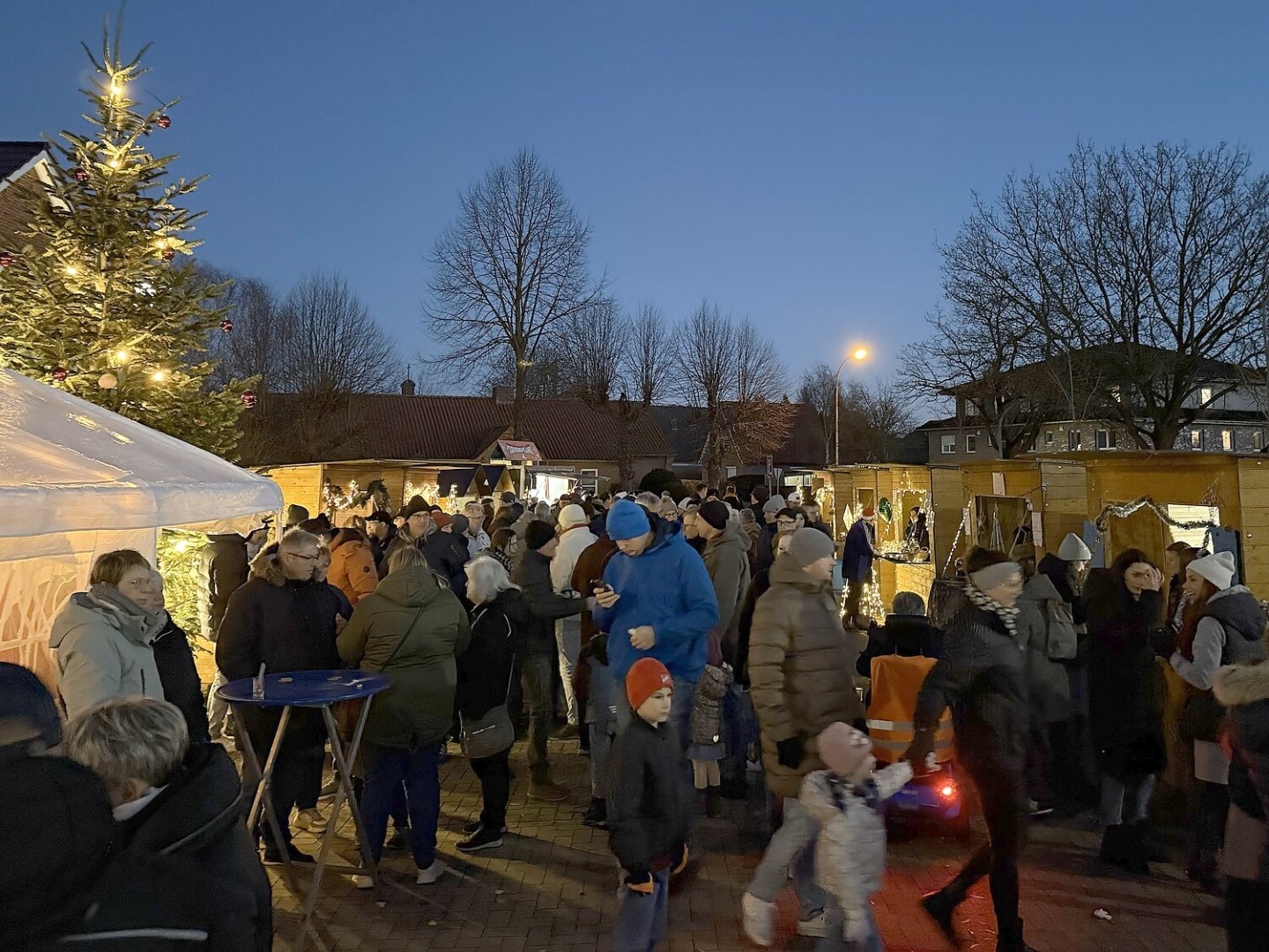 Weihnachtsmarkt in Ihrhove - Bild 1