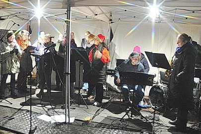 Adventssingen bei der Evenburg - Bild 4