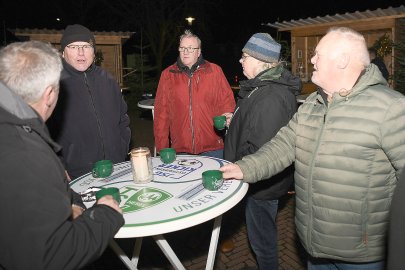 Adventstreff auf dem Dorfplatz in Hesel - Bild 4