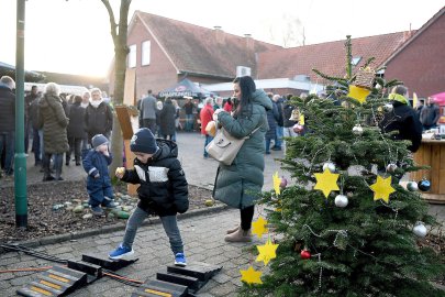 Weihnachtsmarkt in Holtland - Bild 2