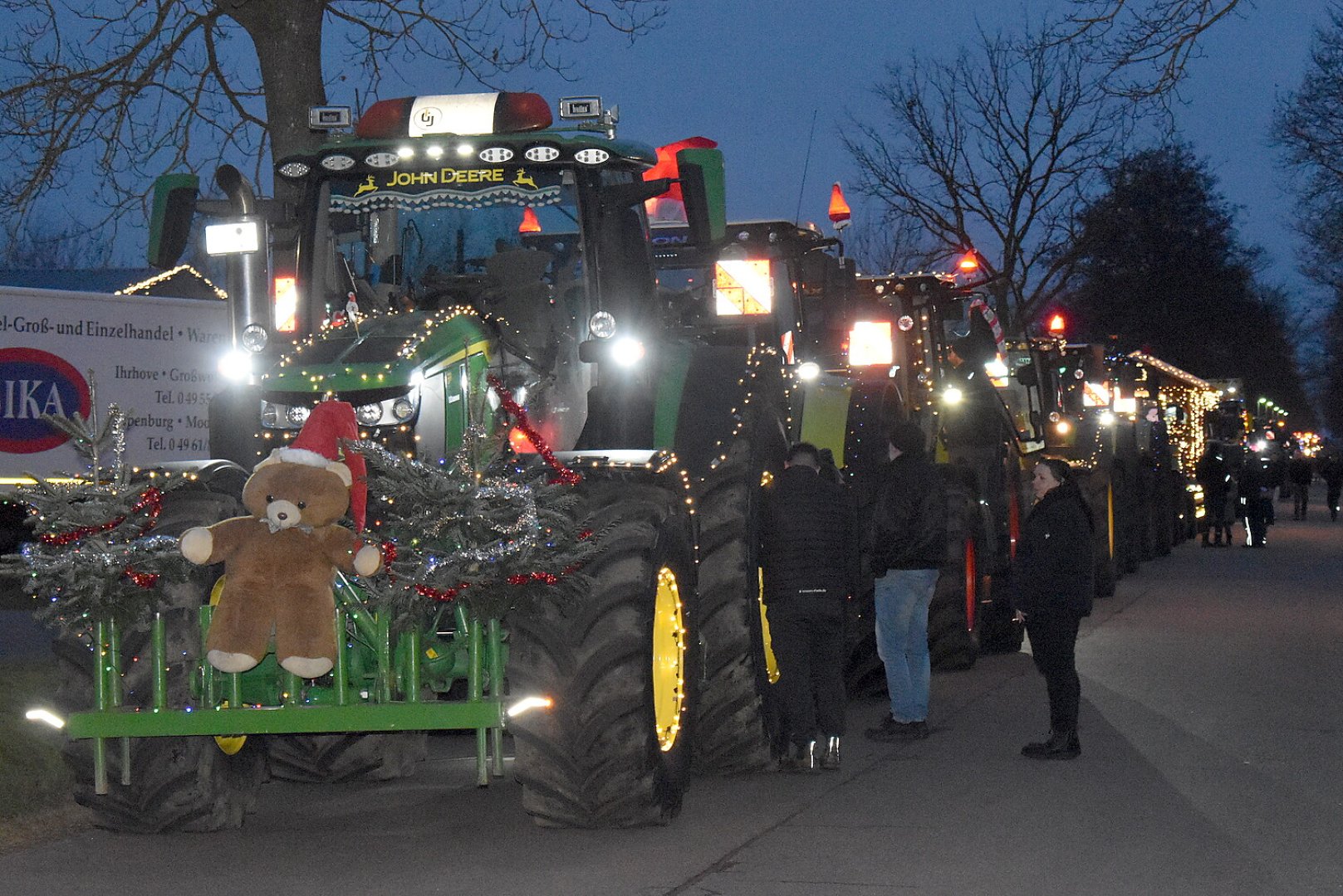 Lichterfahrt durch Westoverledingen - Bild 1