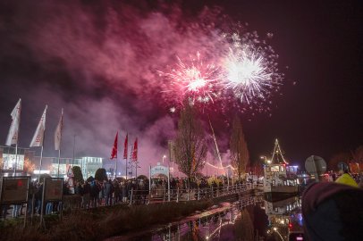 Feuerwerksshow in Ostrhauderfehn - Bild 21