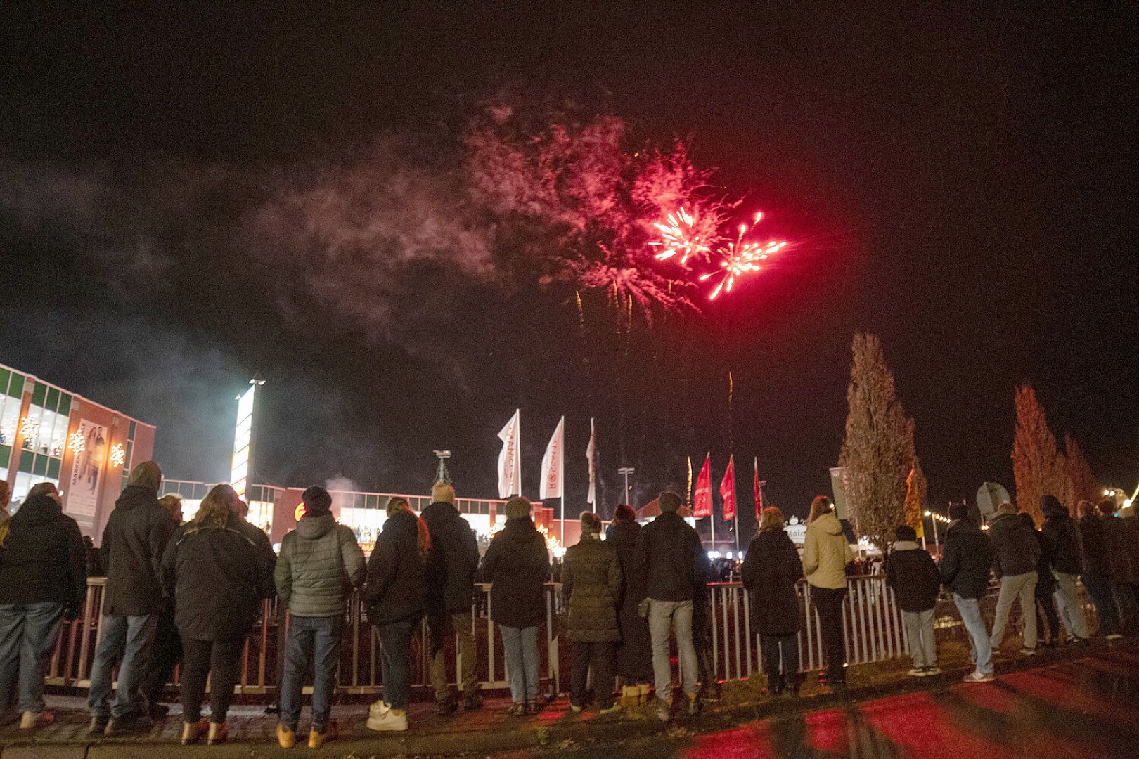 Feuerwerksshow in Ostrhauderfehn - Bild 22