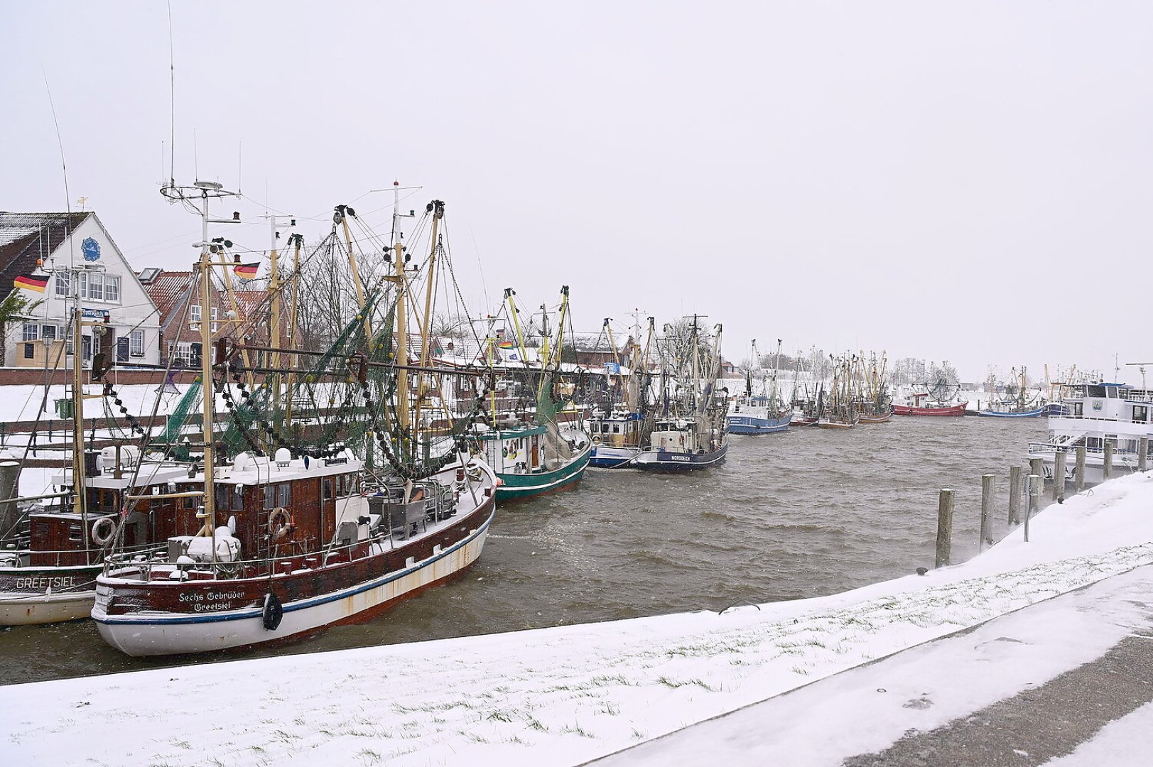Schnee in Greetsiel und Umgebung - Bild 1
