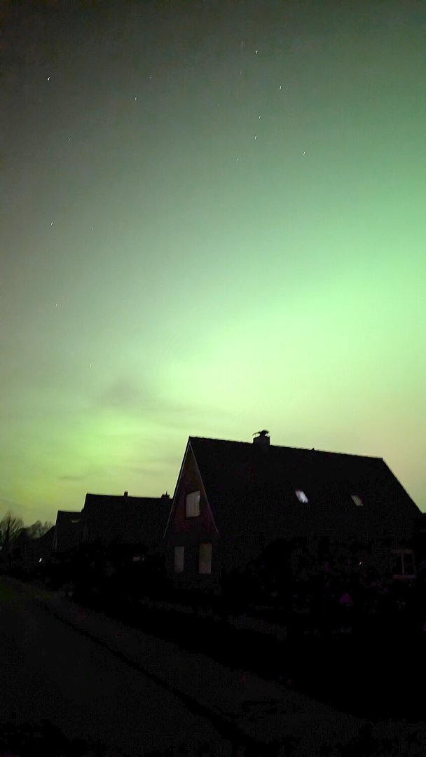 Polarlichter am Himmel über Ostfriesland  - Bild 3