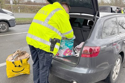 Großkontrolle auf dem Parkplatz Rheiderland - Bild 4
