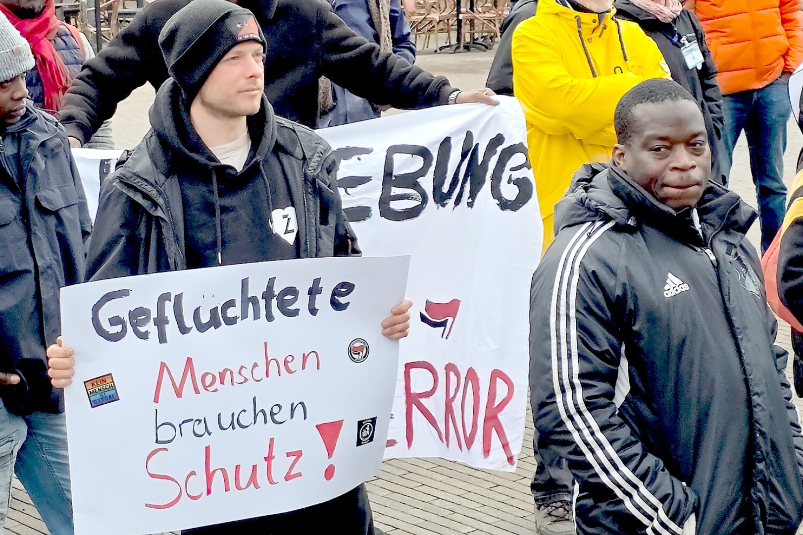 Protest gegen Ausländerbehörde in Leer - Bild 1