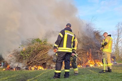 Osterfeuer in Selverde - Bild 2