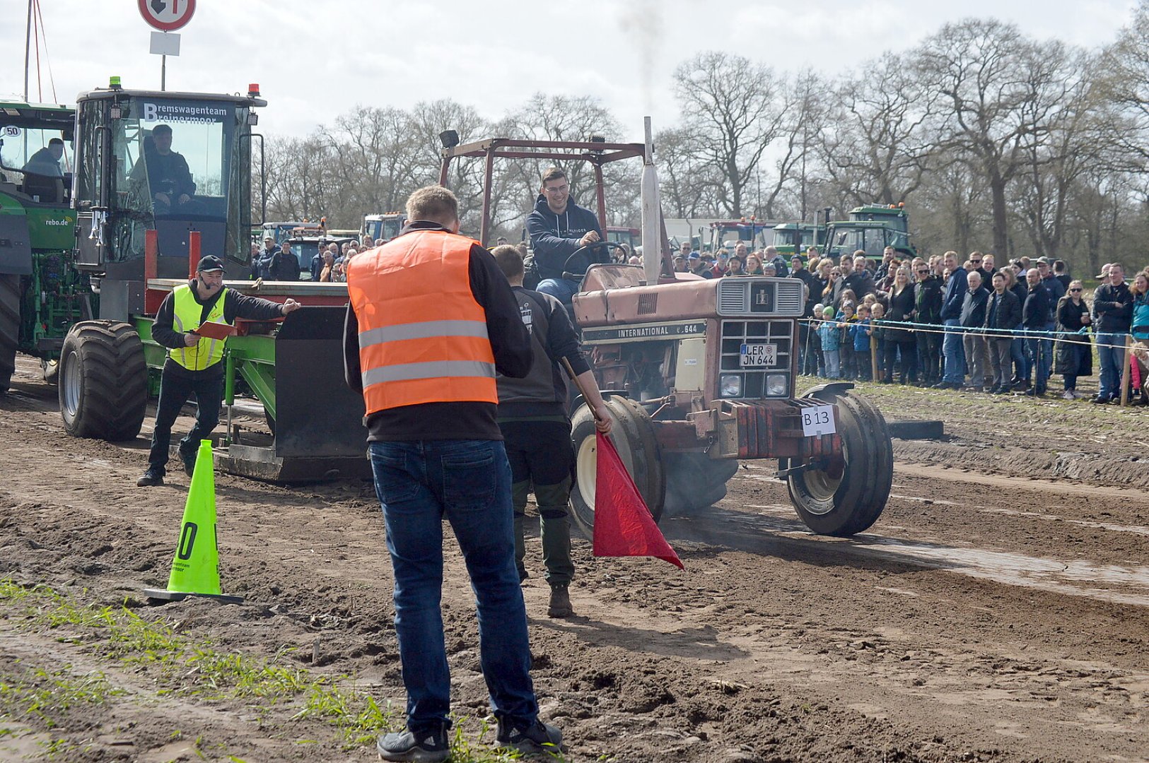 Trecker-Treck in Breinermoor - Bild 1