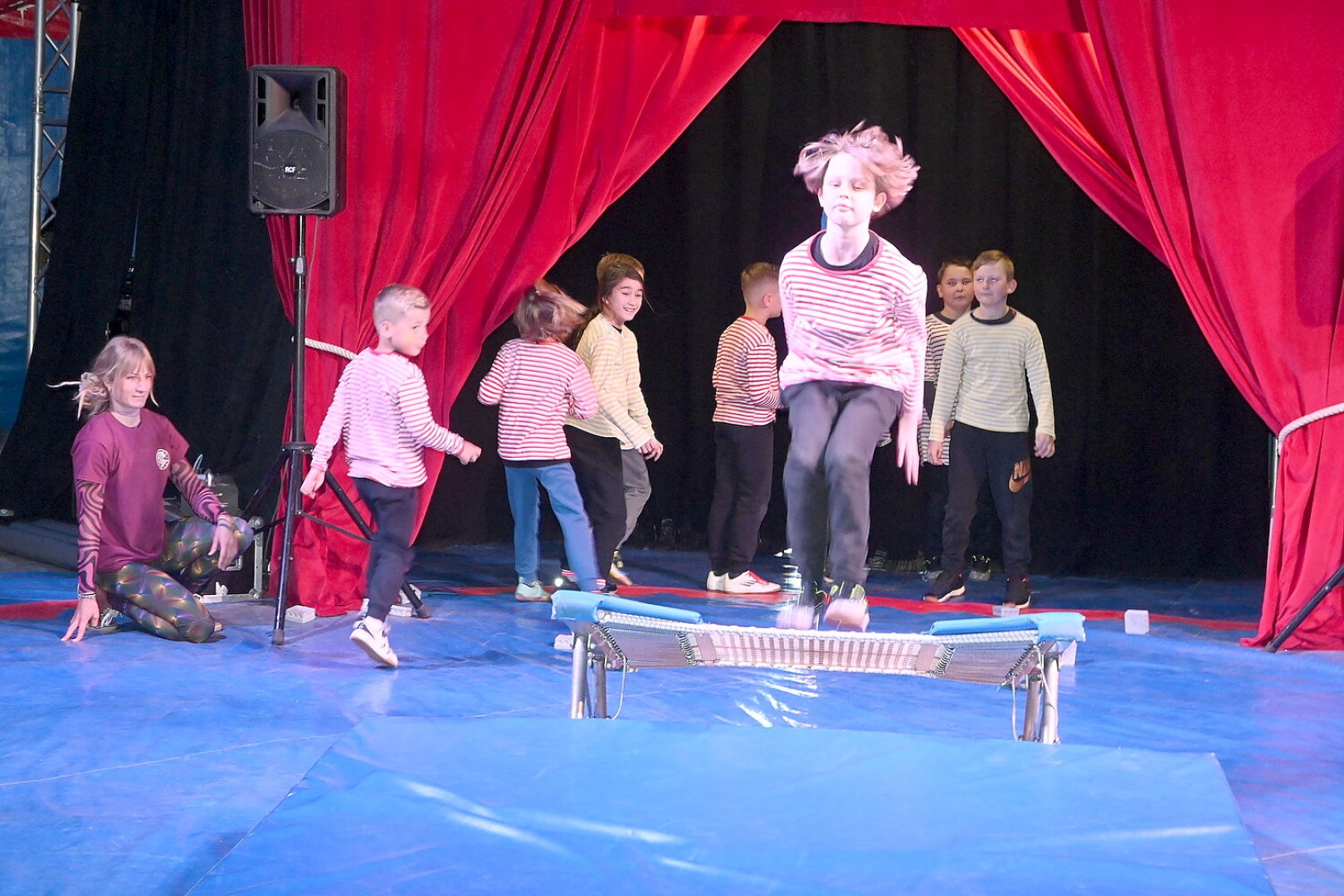 Grundschüler wurden zu Zirkus-Artisten - Bild 1