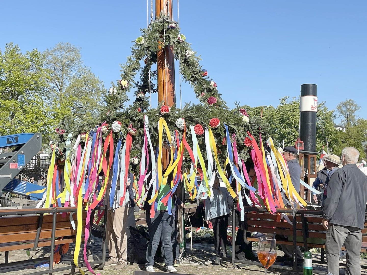 Maibäume – das sind die Bilder aus Ostfriesland - Bild 29