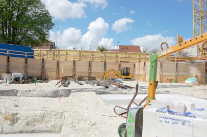 Sparkasse legt Grundstein - Bild 3