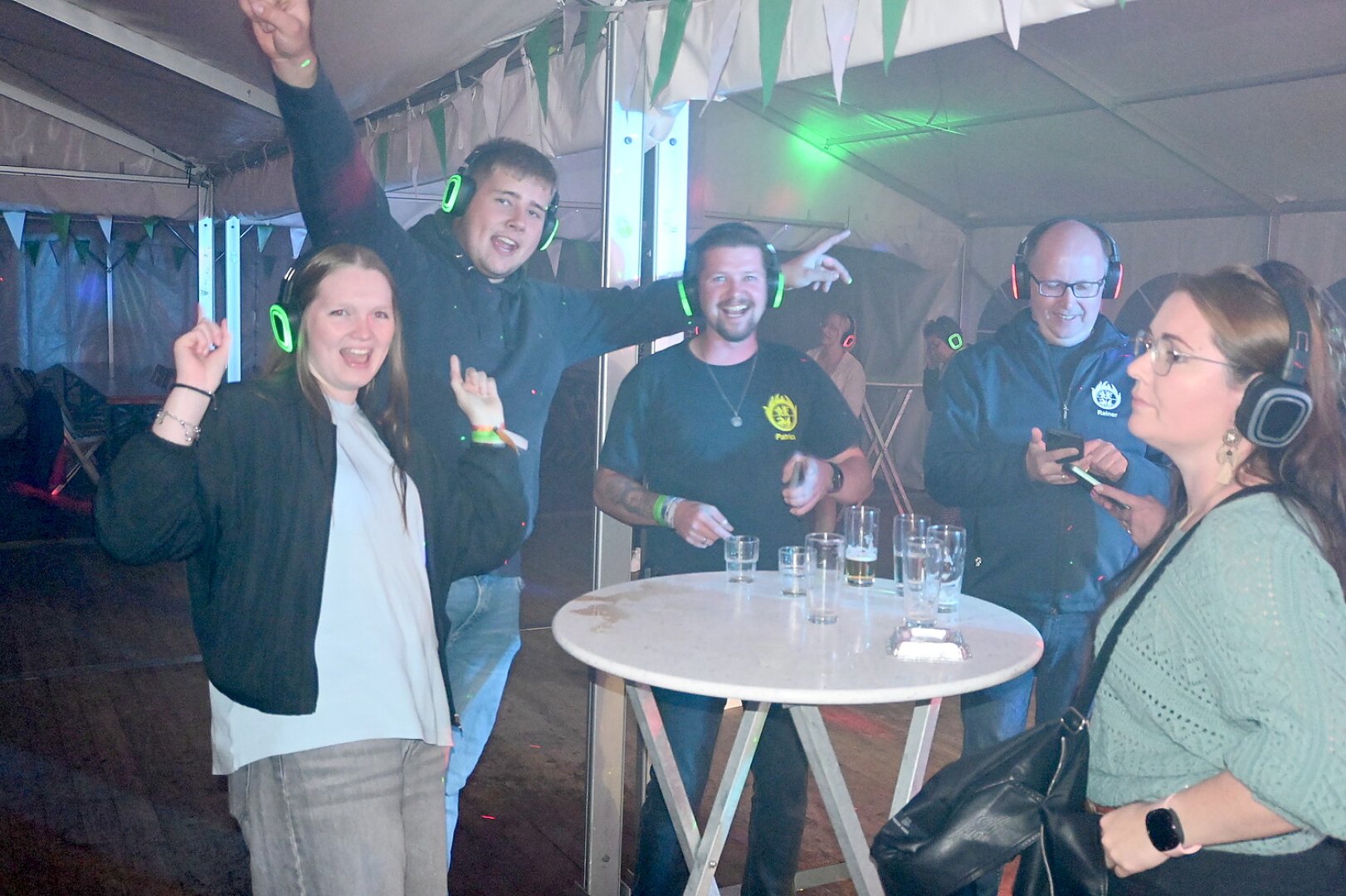 Erstmals gab es eine "Silent-Party" - Bild 1