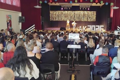 Schüler der Erich-Kästner-Schule wurden verabschiedet - Bild 3