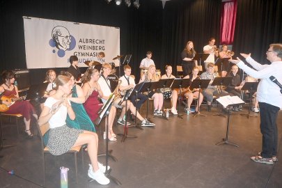 Entlassfeier am AWG in Rhauderfehn - Bild 3