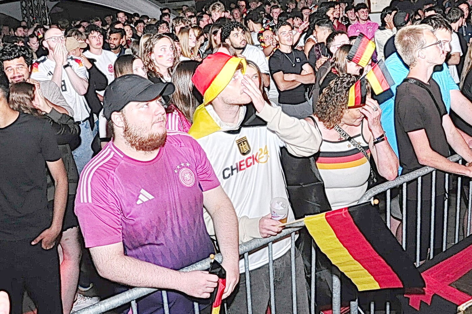 Public Viewing in Leer - Bild 1