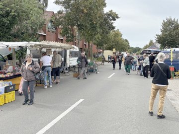 Schnäppchenjäger kamen in Ihrhove auf ihre Kosten - Bild 3