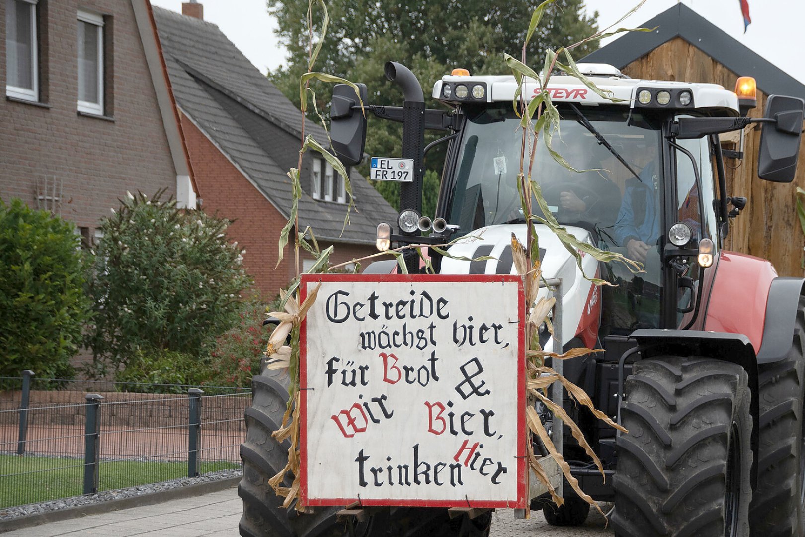 Erntedankumzug in Papenburg - Bild 1