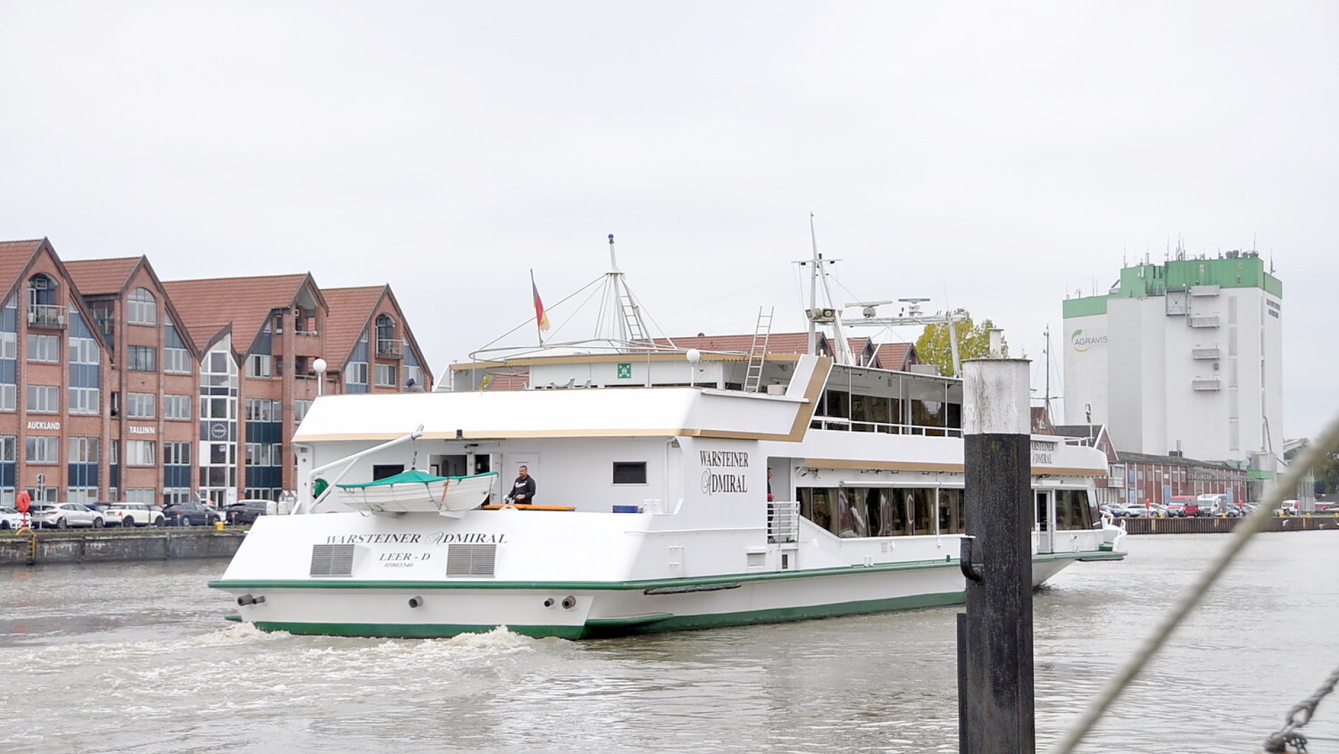Warsteiner Admiral verlässt Leer - Bild 1