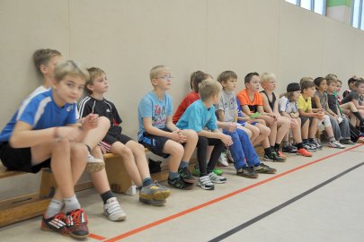 Ihrhover Grundschule bei Sport und Singen vorn - Bild 3
