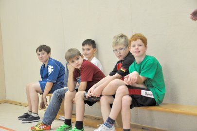 Ihrhover Grundschule bei Sport und Singen vorn - Bild 4