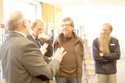 Plattdeutsche Bücherkiste aufgestockt - Bild 3