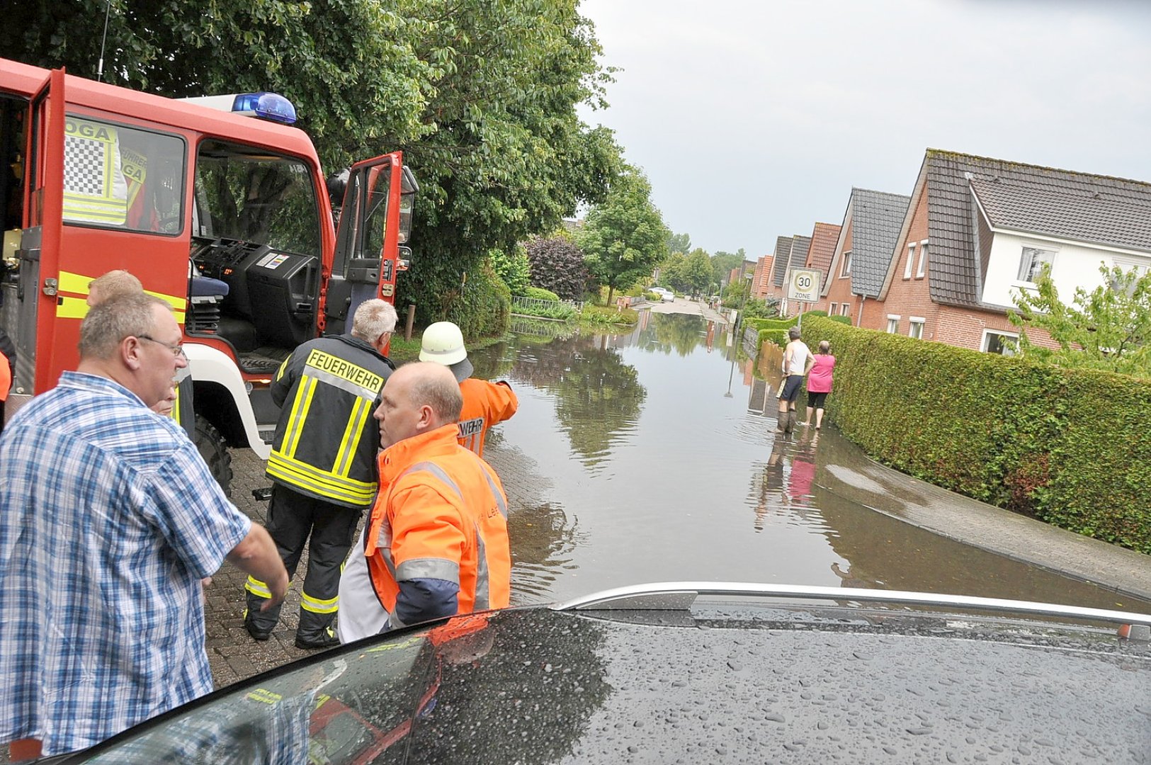 Unwetter im Landkreis Leer - Bild 1