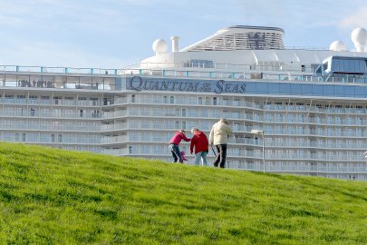 "Quantum of the Seas" auf dem Weg Richtung Nordsee - Bild 4