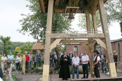 Glockenturm feierlich geweiht - Bild 2