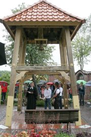 Glockenturm feierlich geweiht - Bild 4