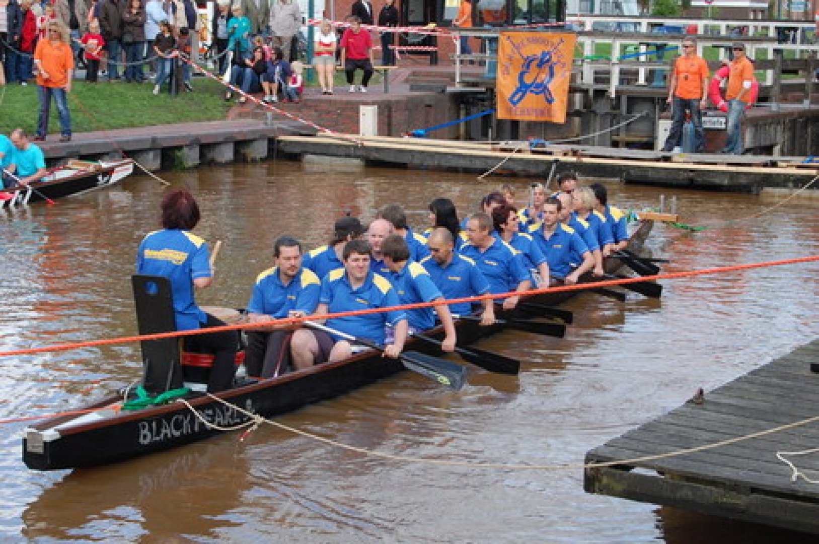 Drachenboot-Cup in Rhauderfehn - Bild 1