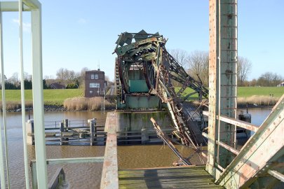 Kaputte Friesenbrücke: Fährverkehr im Gespräch - Bild 3