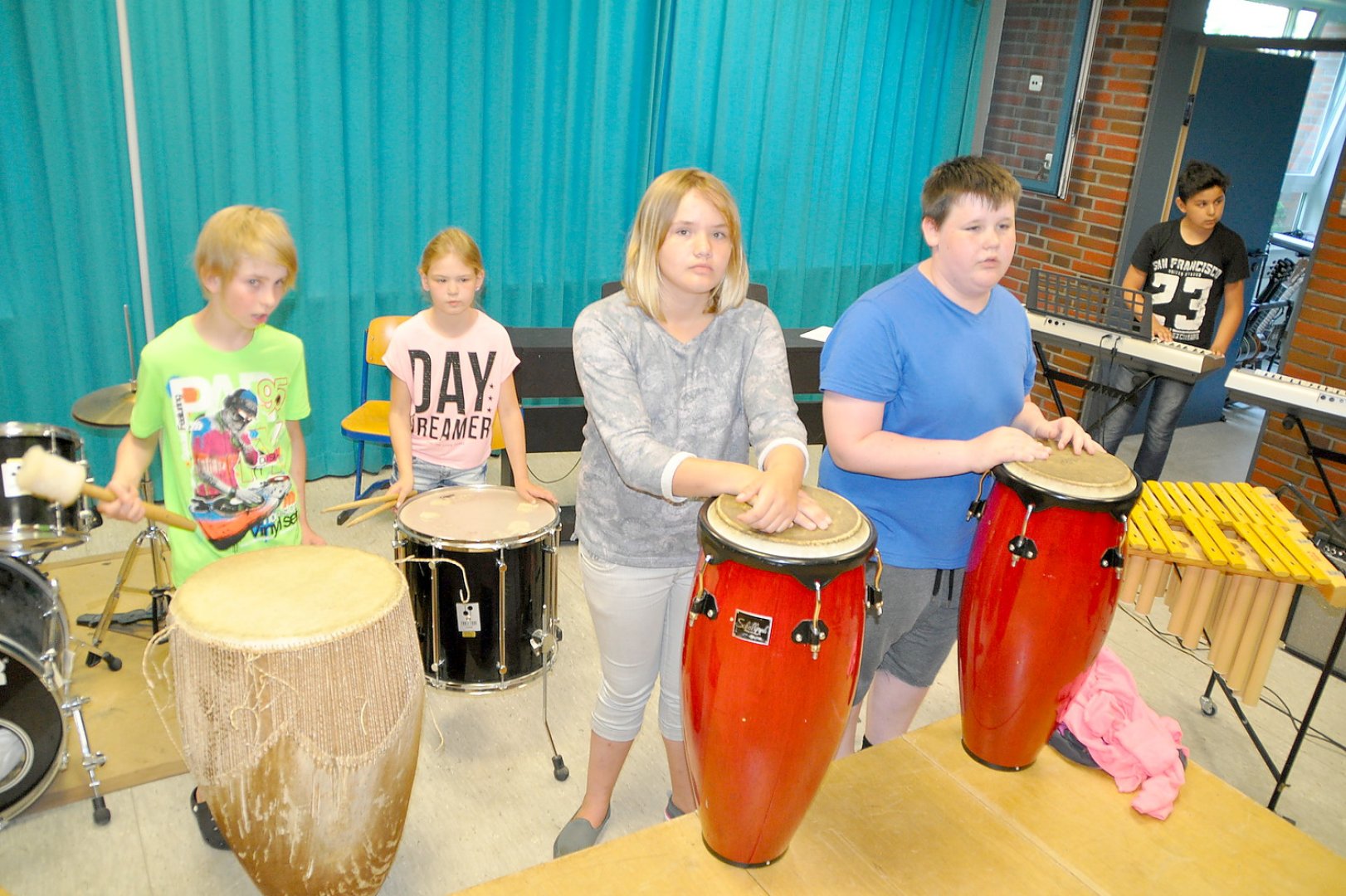 Schulfest der Haupt- und Realschule Ostrhauderfehn - Bild 1