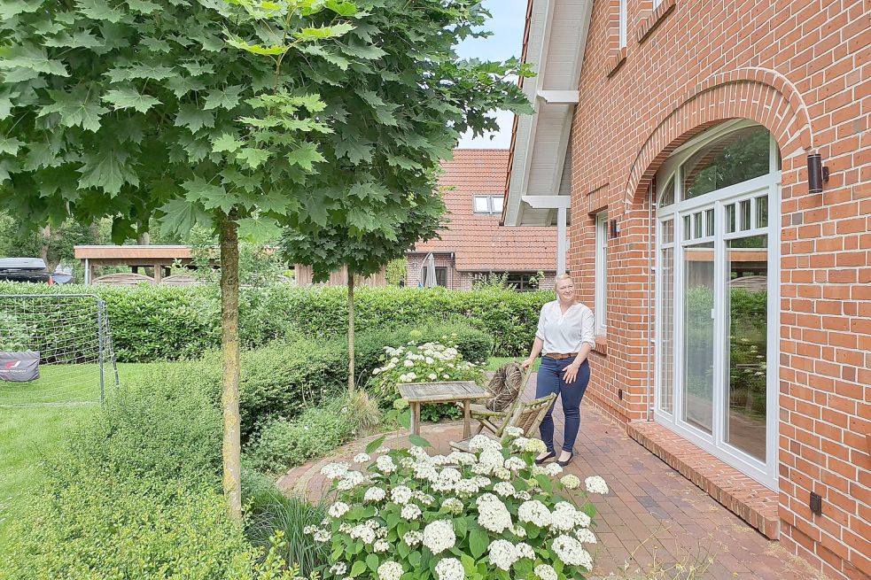 Heike Schrandt vermietet das Haus "Moje Tied" am Elisabethfehnkanal über die Touristik Barßel-Saterland. Foto: Touristik