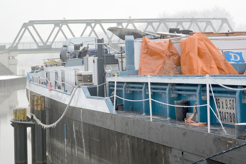 Das Schiff liegt zurzeit in Surwold.